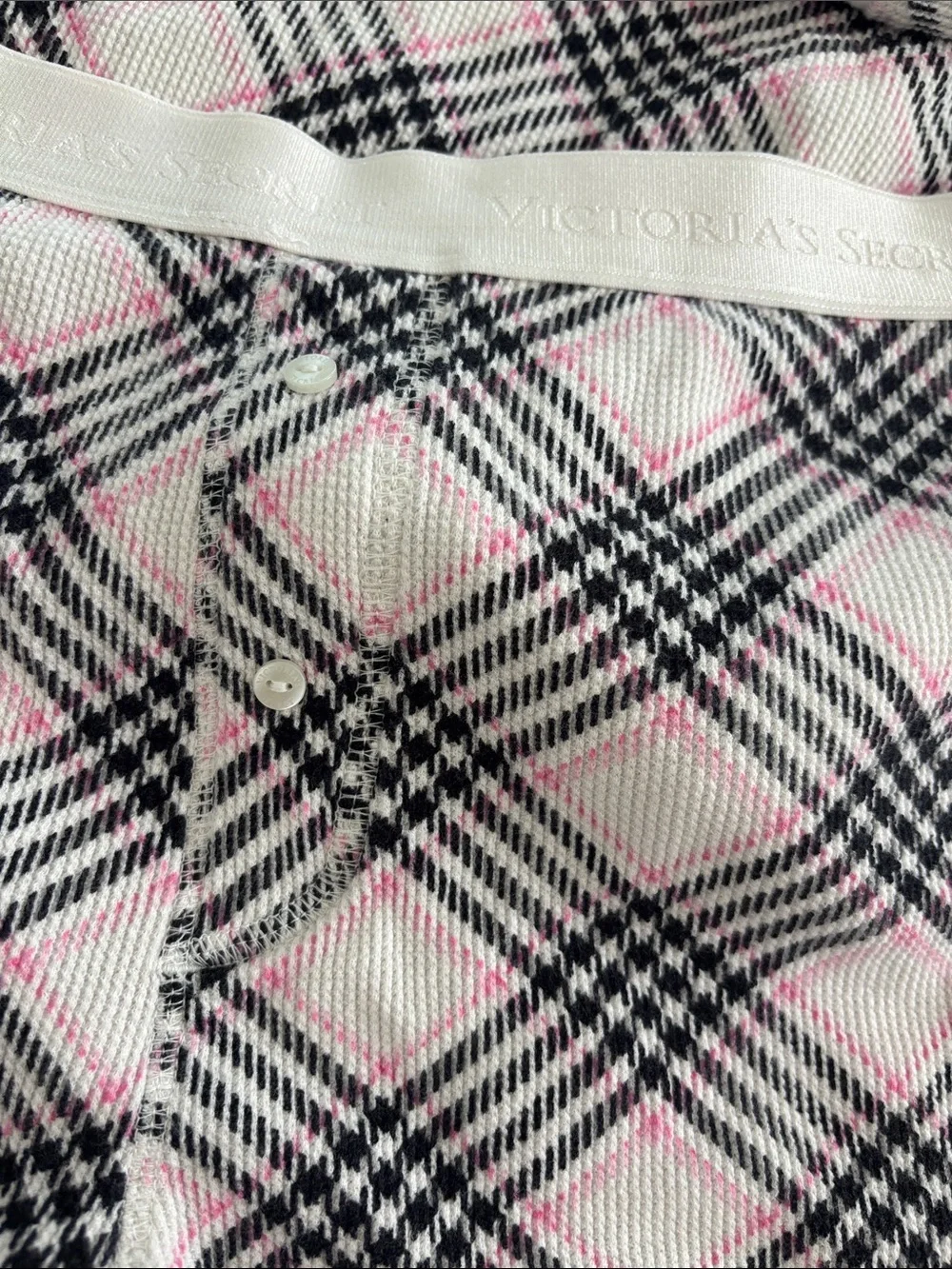 Victoria’s Secret Thermal Short PJ Set plaid like new Large SOFT